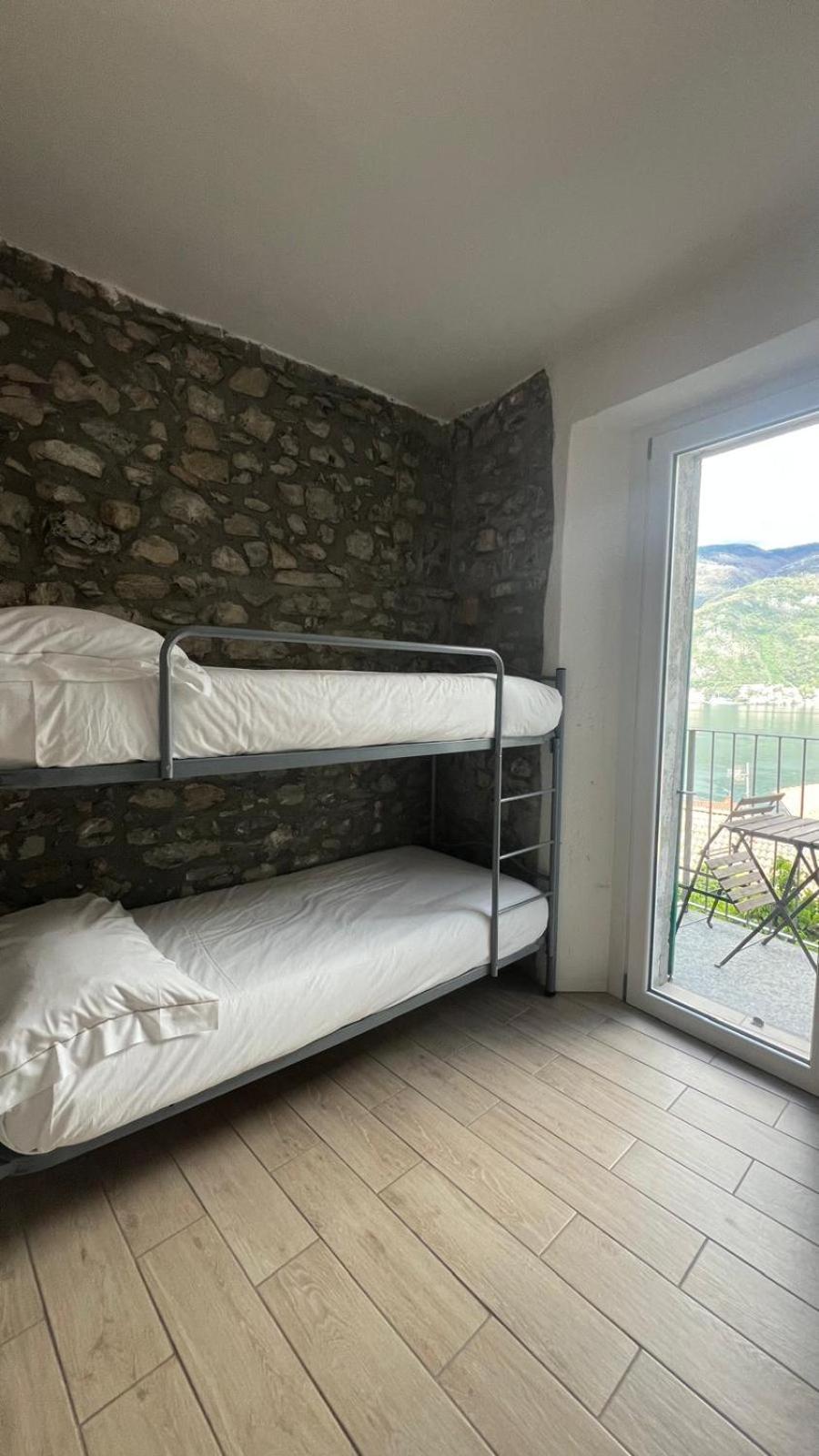 Casa Caterina Apartment เลซเซโน ภายนอก รูปภาพ